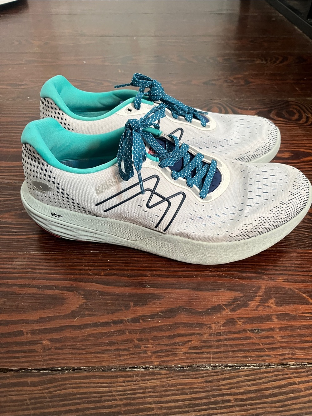 KARHU Men’s Athletic Running Shoes - White with Teal